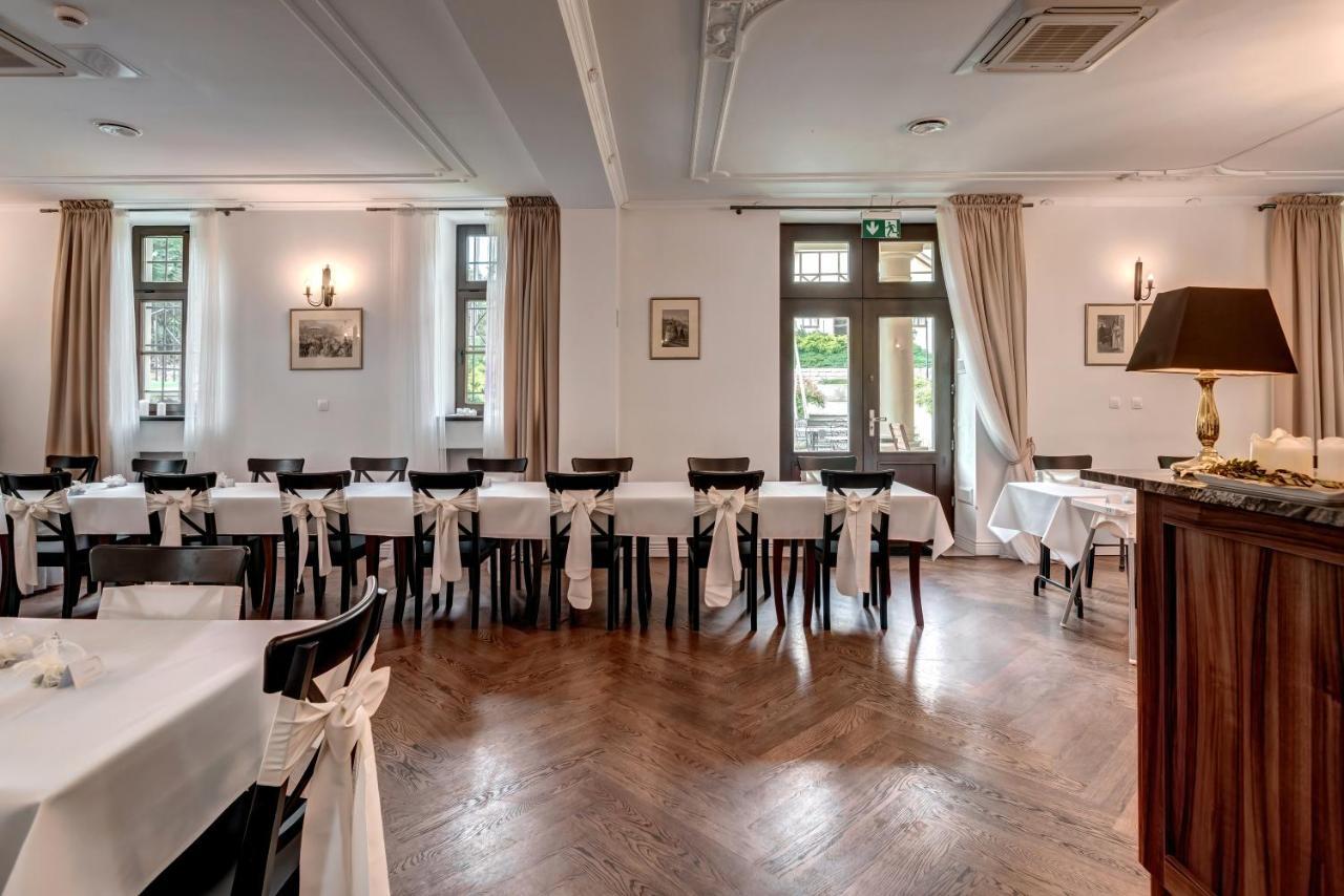 Hotel Charlotta Едлина-Здруй Экстерьер фото