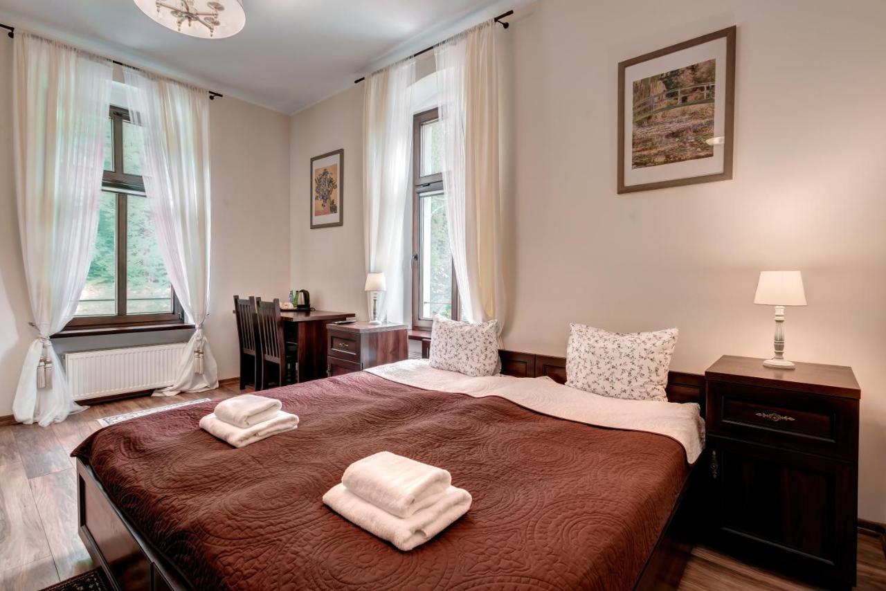 Hotel Charlotta Едлина-Здруй Экстерьер фото