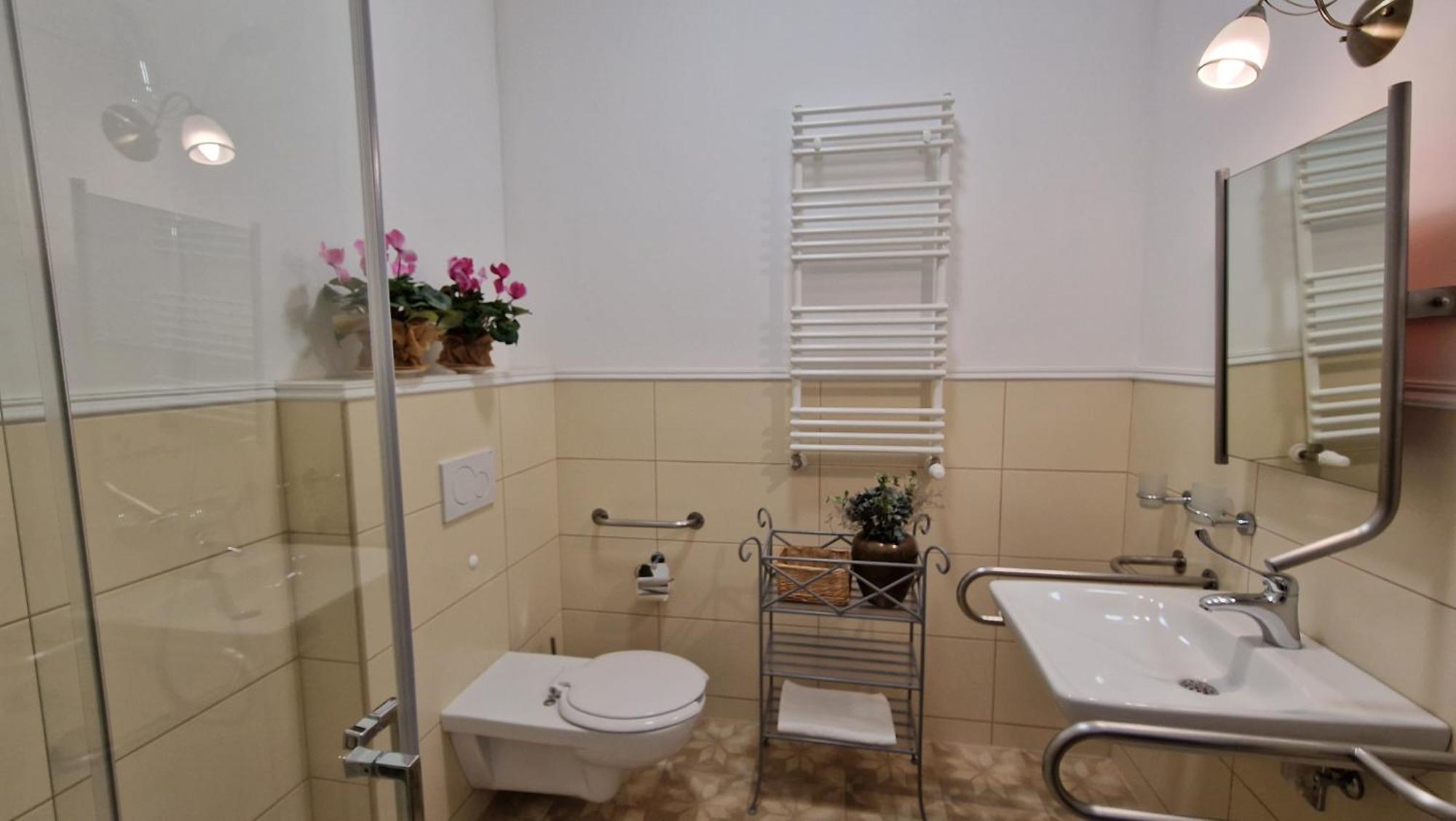Hotel Charlotta Едлина-Здруй Экстерьер фото